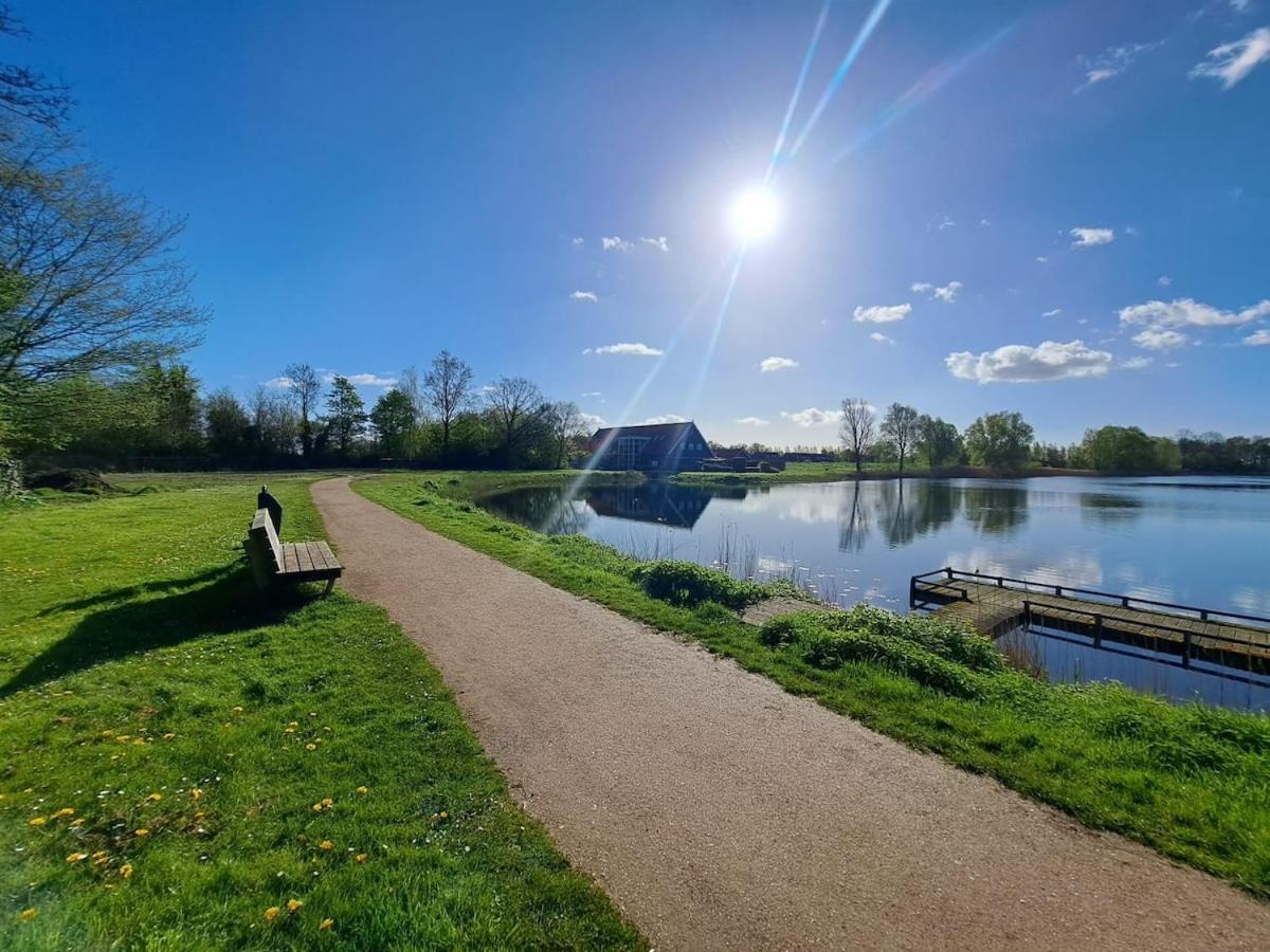 Vakantiehuis Mooie, Luxe Woning Aan Het Water 7 Persoons Vp005